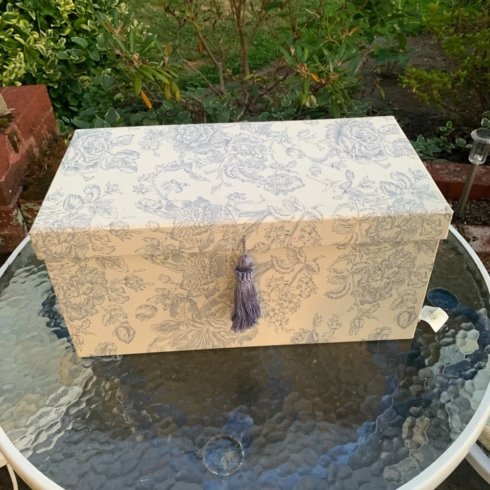 Elegant Floral Storage Box with Tassel